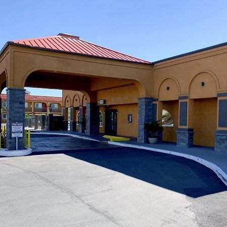 Quality Inn Redding Near I-5 Dış mekan fotoğraf