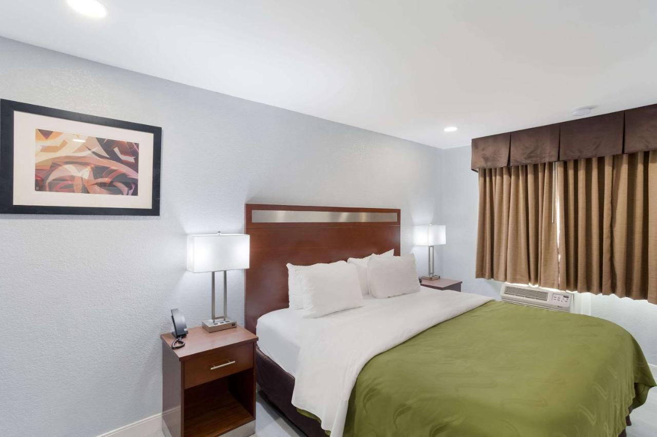 Quality Inn Redding Near I-5 Dış mekan fotoğraf