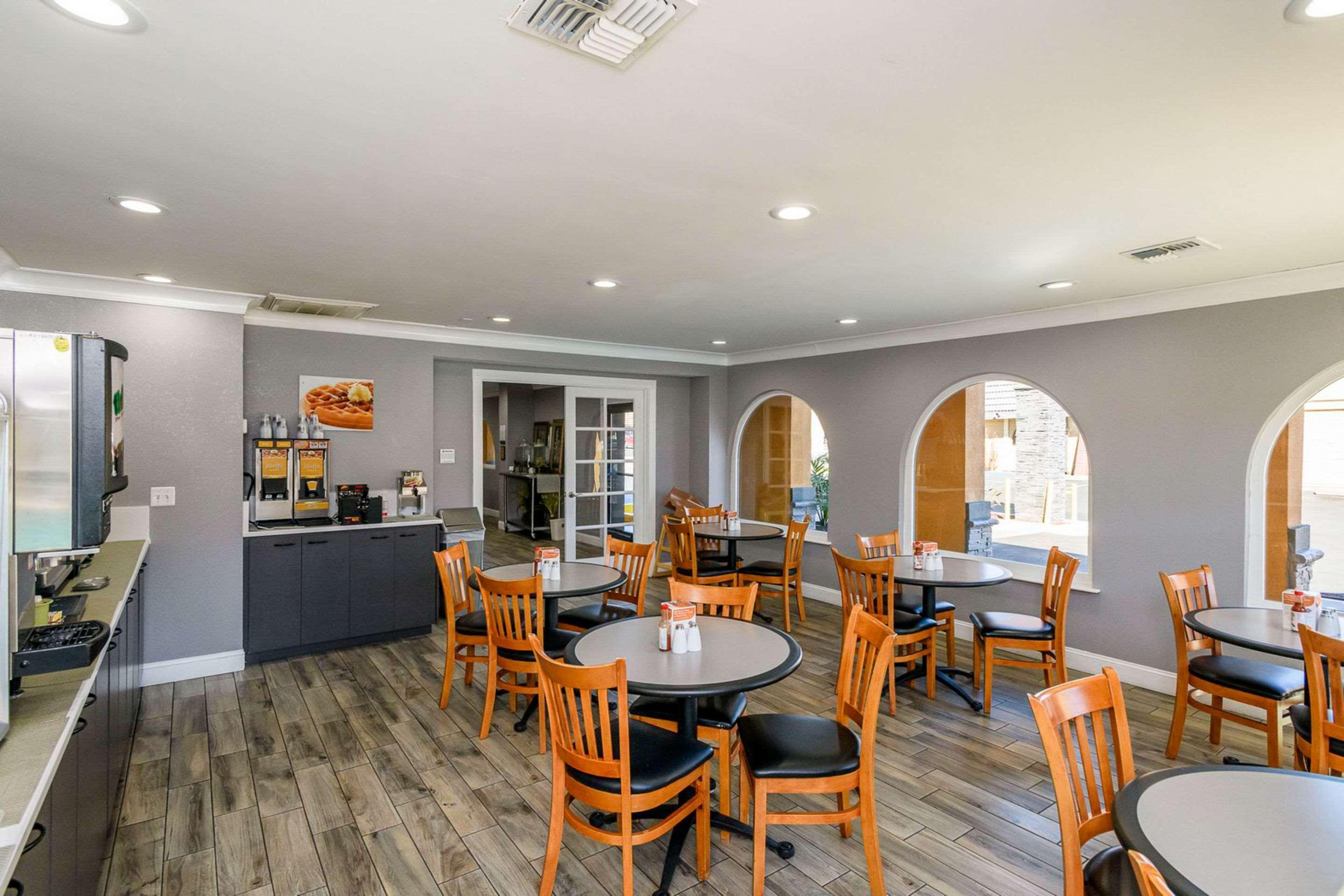 Quality Inn Redding Near I-5 Dış mekan fotoğraf