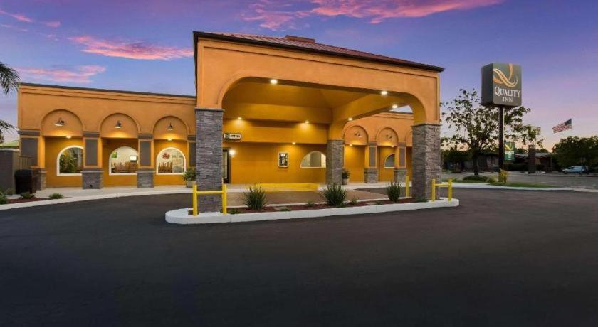 Quality Inn Redding Near I-5 Dış mekan fotoğraf